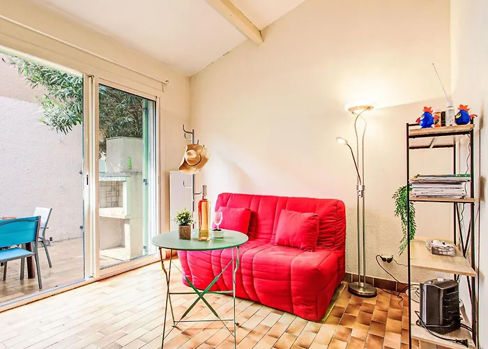 Vakantiehuis Les Coraux-16 By Interhome